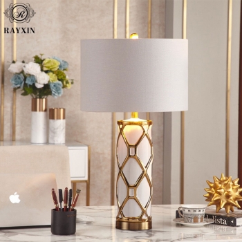 Đèn bàn sang trọng, hiện đại DB 017
